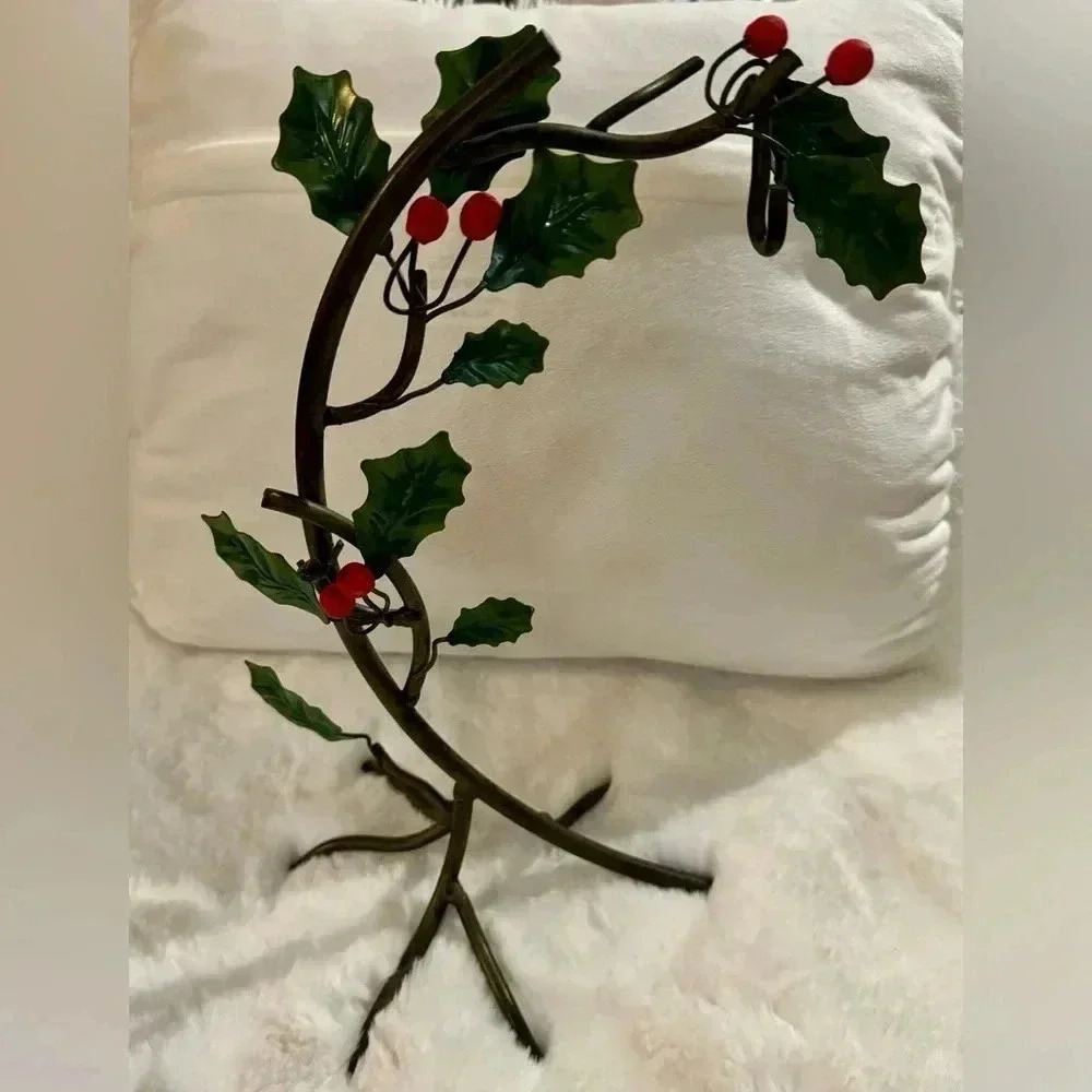 Vintage Holly & Ivy Christmas Mistletoe Candle Holder Iron Metal Decoration - Picture 6 of 13